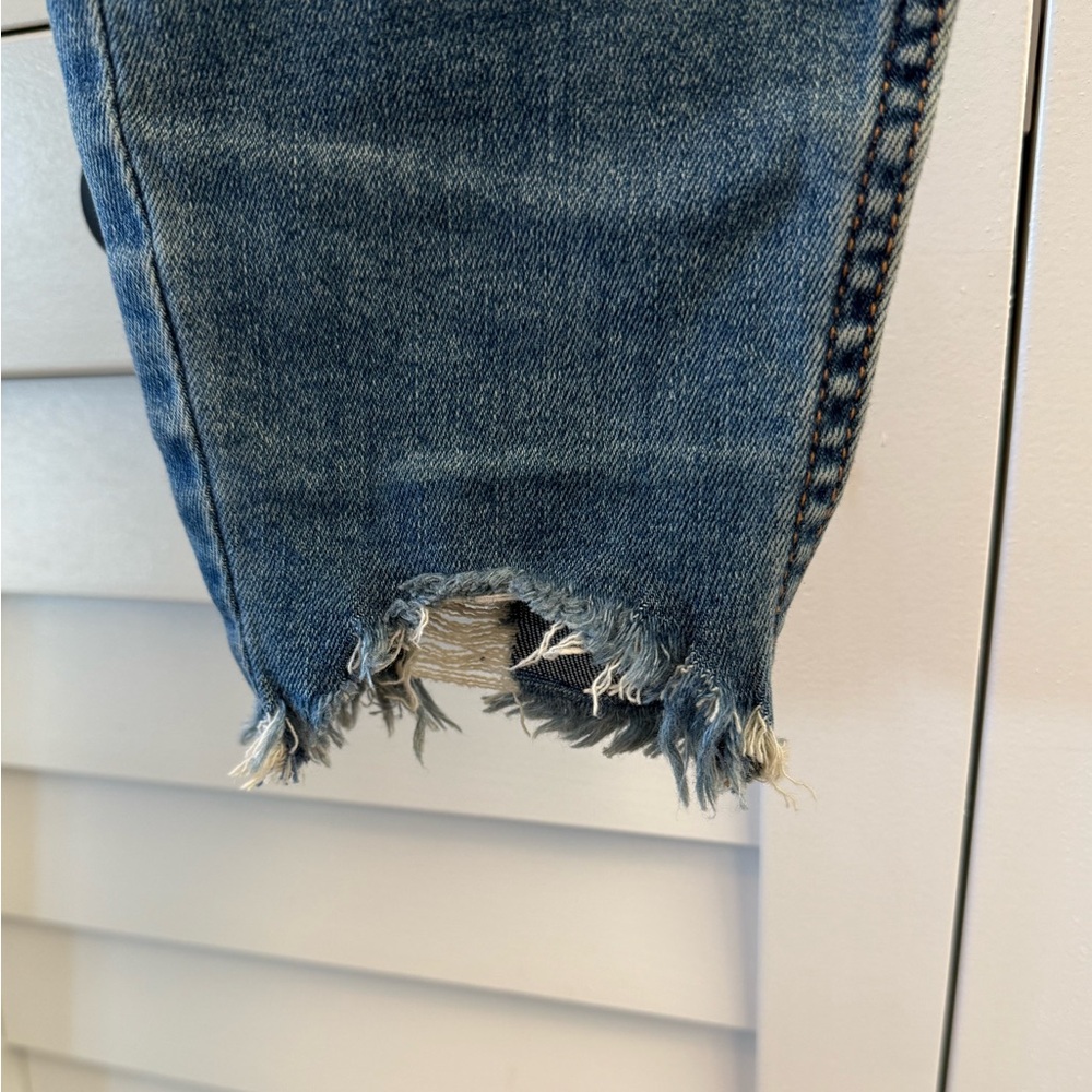 💙 We The Free Distressed Blue Skinny Jeans with Raw Hem size 27 - Picture 7 of 7